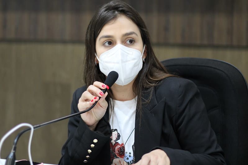 Vereadora afirma: Taxa de limpeza em Divinópolis não incentiva contribuinte a produzir menos lixo e não faz justiça social