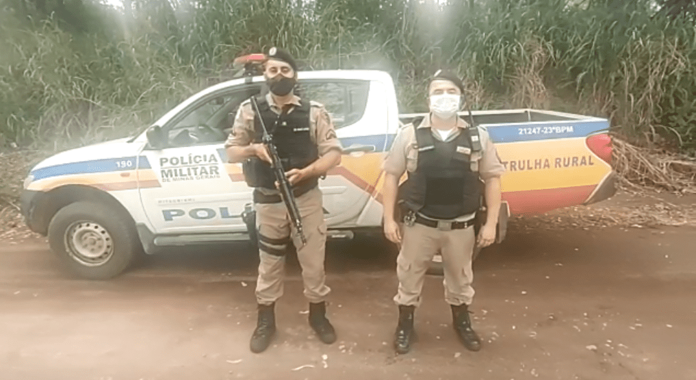 Policiais militares da Patrulha Rural de Divinópolis prendem em flagrante receptador de gado