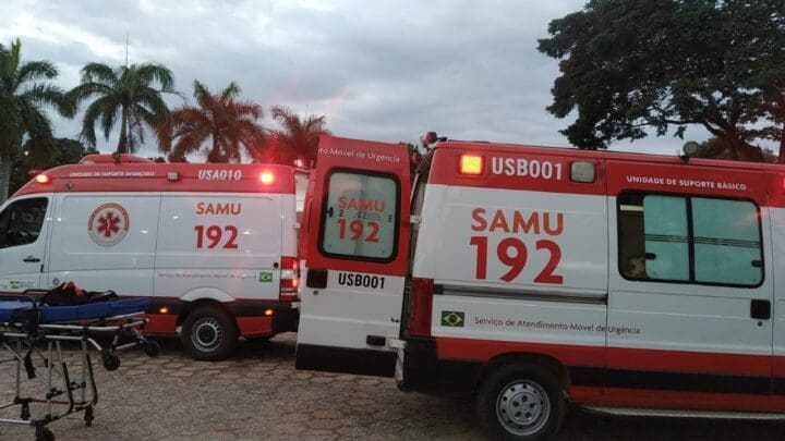 Jovem sofre queda de moto no bairro Sidil em Divinópolis