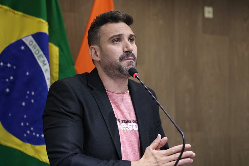 Flávio Marra pede pra deixar CPI da Educação e é substituído por Kaboja
