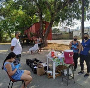 Almo&ccedil;o solid&aacute;rio ser&aacute; servido na pra&ccedil;a Candid&eacute;s para pessoas em situa&ccedil;&atilde;o de rua