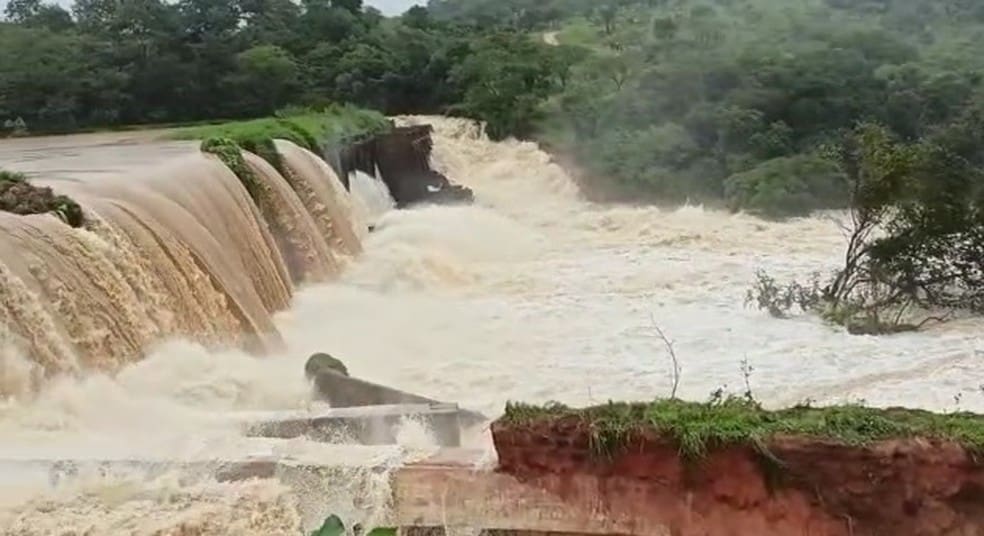 Moradores de Pará de Minas, Pitangui e Onça de Pitangui são orientados a deixarem as casas por risco de rompimento de barragem