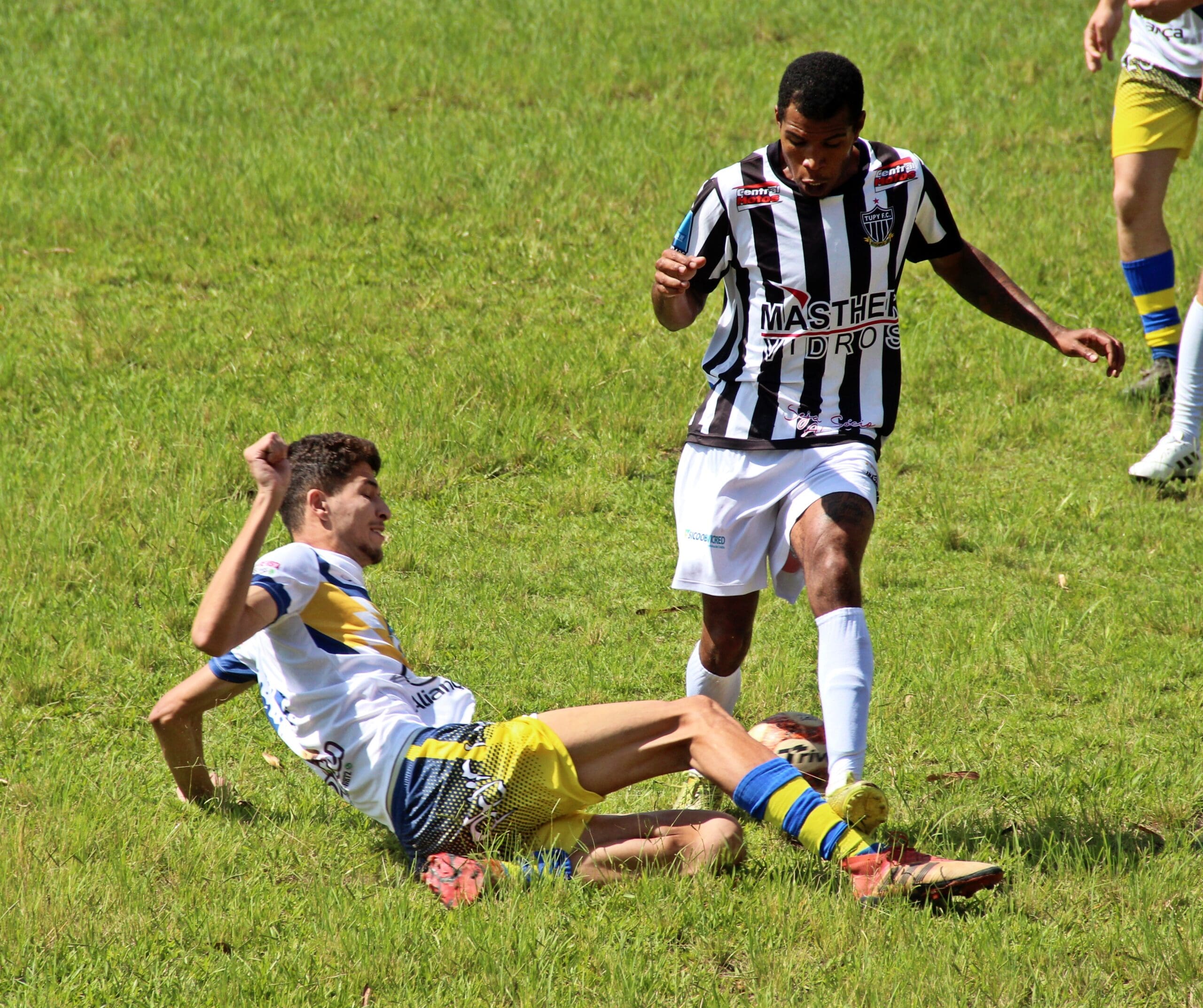 Definidos os jogos da semifinal da Copa Divinópolis de Futebol Amador