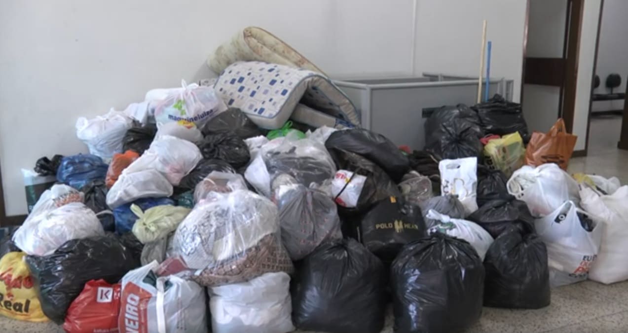 Quase uma tonelada de alimentos e produtos já foram destinados às vítimas da chuva