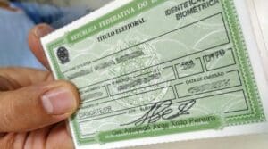 Prazo para regularizar t&iacute;tulo de eleitor pela internet termina nesta segunda (08)