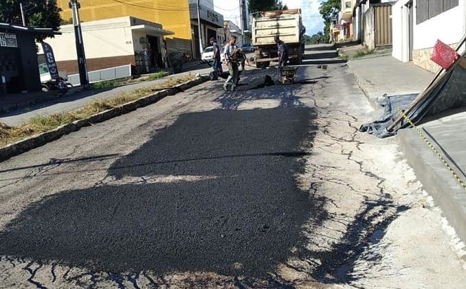 As obras de tapa buracos em Divinópolis terão continuidade hoje (24)
