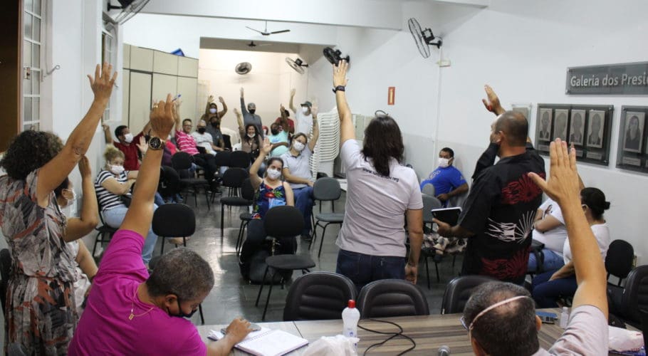 Em estado de greve, servidores municipais de Divinópolis farão manifestação na prefeitura