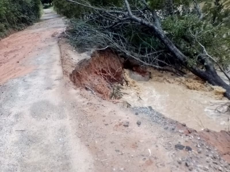 Cabeça d`água foi causa de danos na zona rural de Divinópolis, plano emergencial vai atender pontos críticos