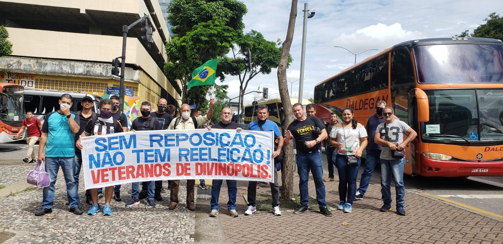 Divinopolitanos estão na manifestação das forças de segurança em Belo Horizonte