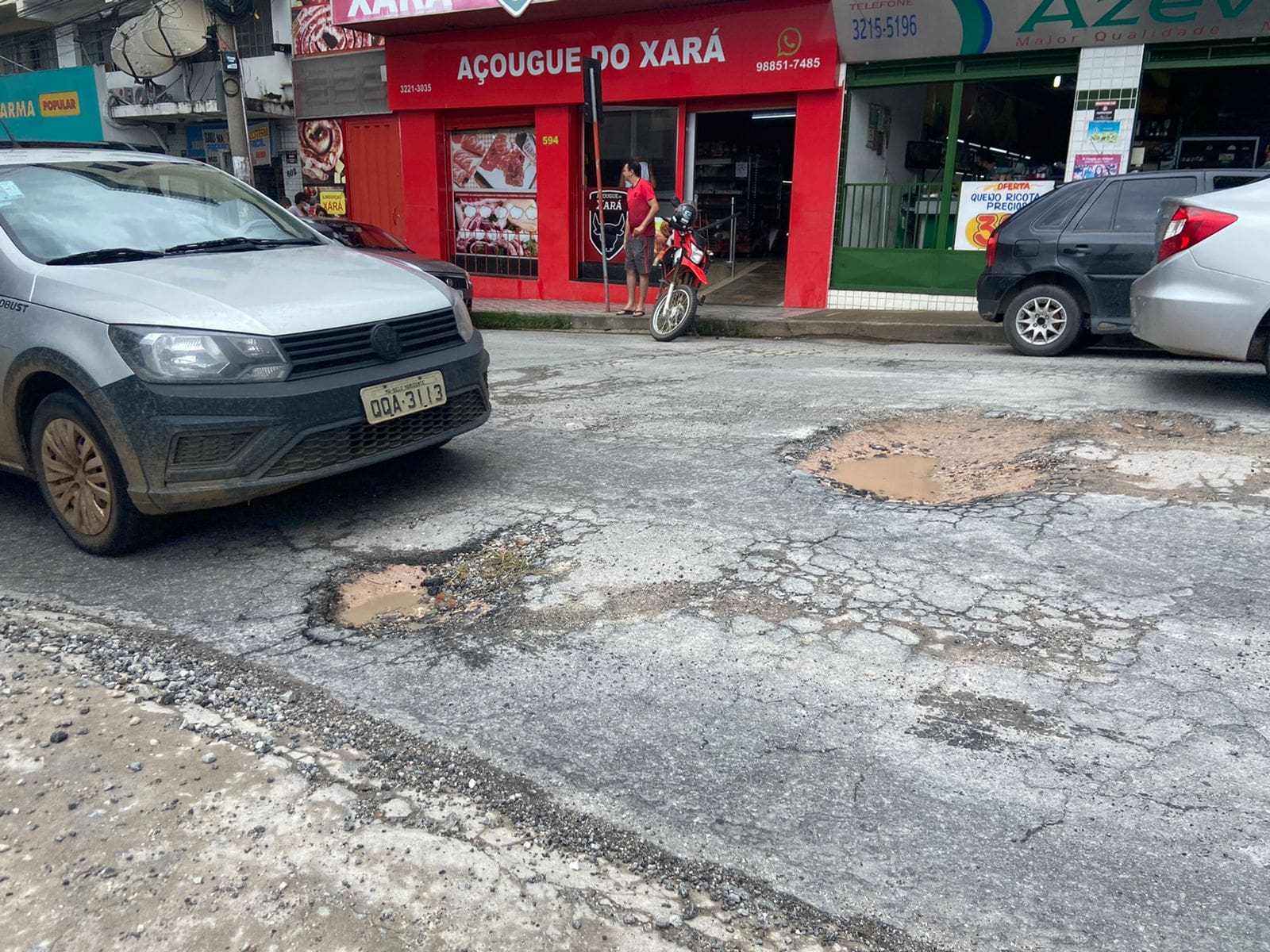 Deputado Cleitinho diz que solução para buracos é recapeamento de ruas e cita proposta de empréstimo do irmão