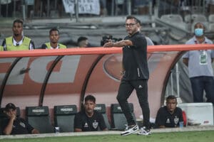 Para t&eacute;cnico do Atl&eacute;tico a derrota servir&aacute; para &ldquo;se levantar&rdquo;.