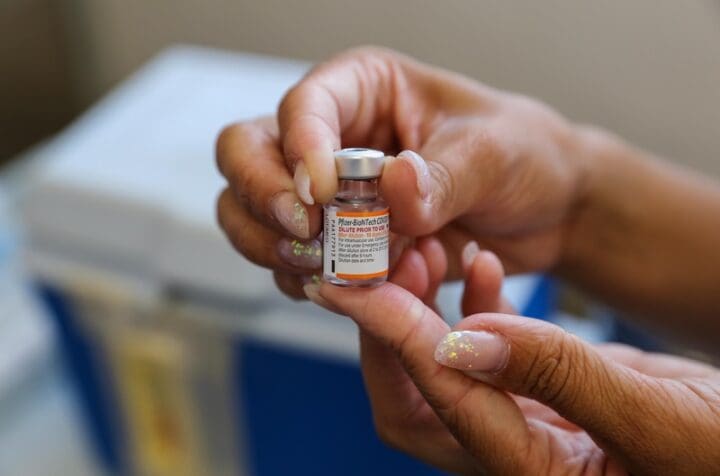 MG ultrapassa a marca de 1 milhão de doses contra Covid aplicadas em crianças
