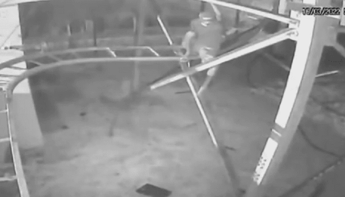 Vídeo: Homem invade e furta torres de transmissão de TV em Divinópolis; crime ocorreu 6 vezes nos últimos dois meses