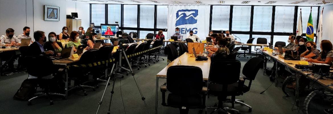 Aulas presenciais da UEMG Divinópolis retornam em abril