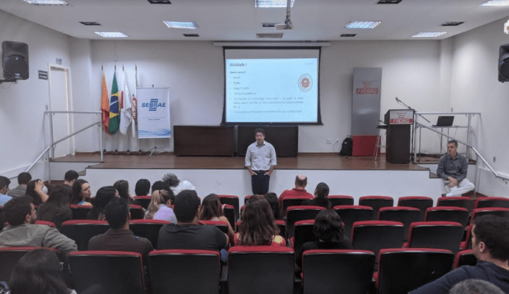 Programa Cidades Empreendedoras promove encontro de alinhamento com servidores na FIEMG