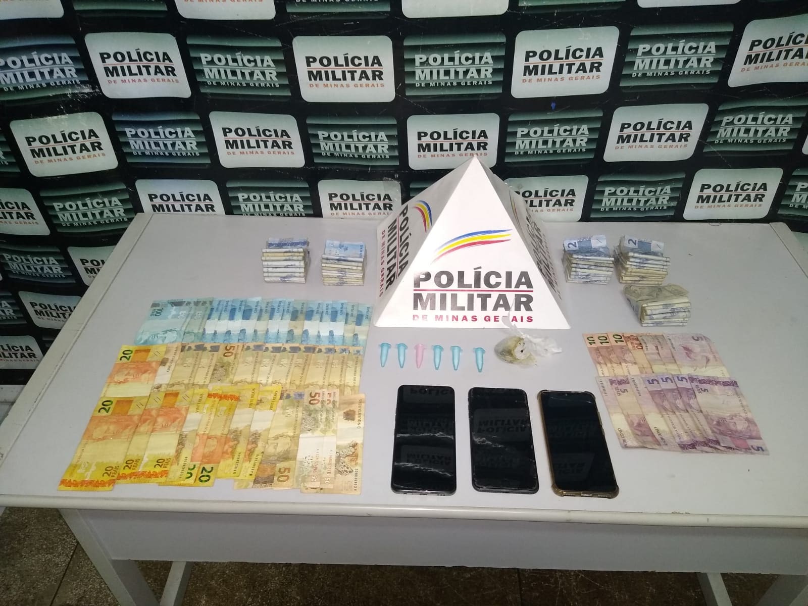 Pará de Minas: tráfico de drogas.
