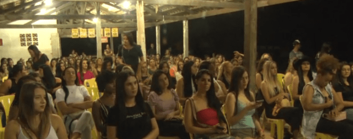 Na terça (12), acontece o ensaio das candidatas à Rainha e Princesas da Divinaexpo