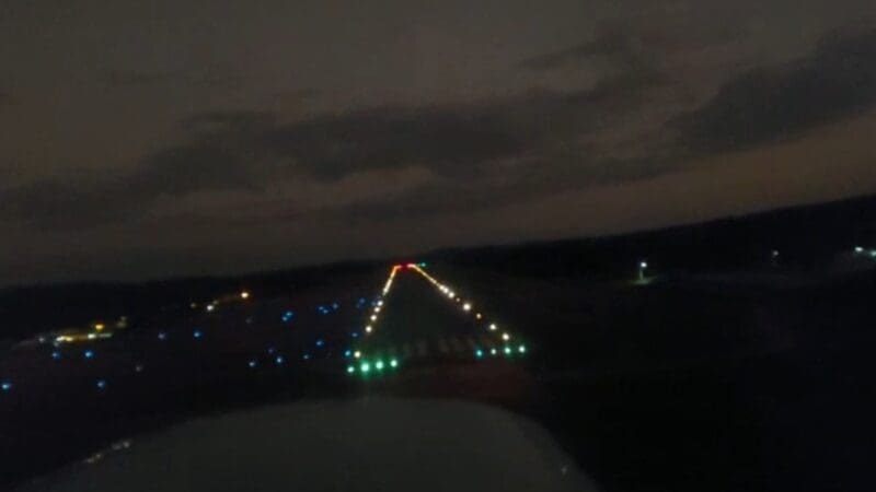 74 dias após investir R$ 238.000,00, iluminação de pista do aeroporto é furtada novamente por falta de vigilância no local