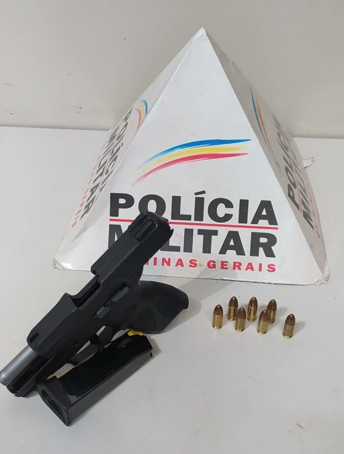 Arma apreendida no bairro Ponte Funda