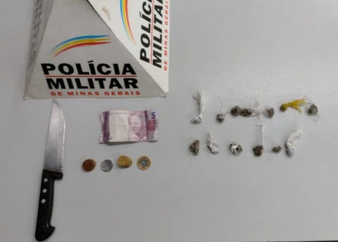 PM apreende drogas em Ita&uacute;na