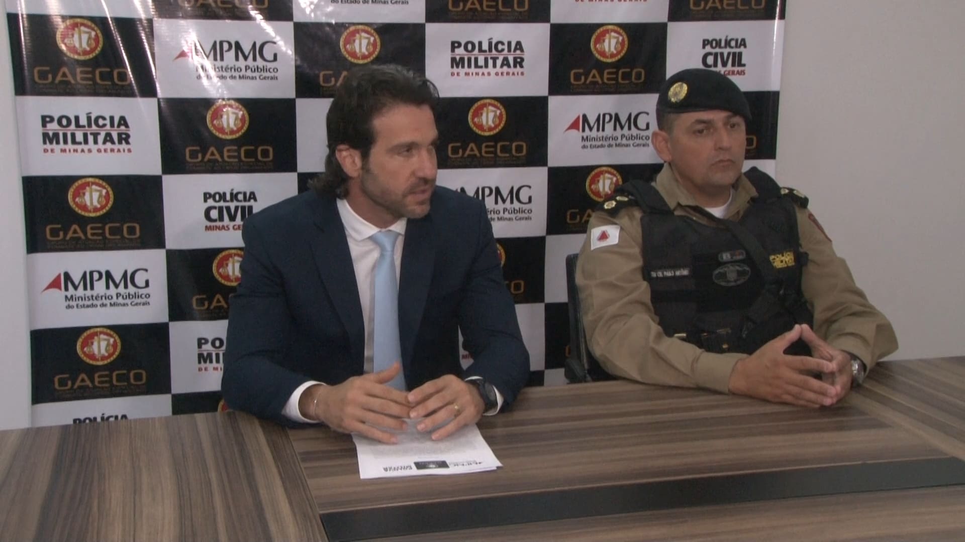 Ap&oacute;s dois morreram em confronto, pol&iacute;cia d&aacute; detalhes de opera&ccedil;&atilde;o contra roubo a bancos