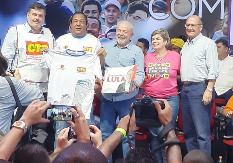 Em encontro com Lula, Valéria Morato relembra conquistas de Divinópolis na educação