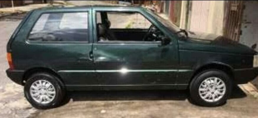 Carro é furtado na área central de Divinópolis