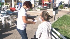 Pessoas em situa&ccedil;&atilde;o de rua s&atilde;o submetidas a exames em Divin&oacute;polis