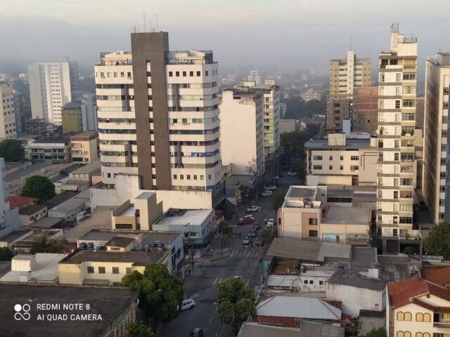 Temperatura máxima em Divinópolis pode chegar a 29ºC nesta quarta, mas frio e massa de ar seco permanecem