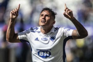 Artilharia de Edu j&aacute; &eacute; maior que a soma dos dois &uacute;ltimos artilheiros do Cruzeiro
