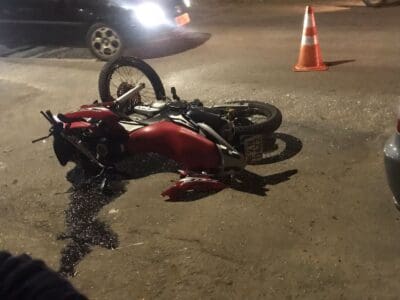 Acidente deixa motociclista ferido em Divinópolis
