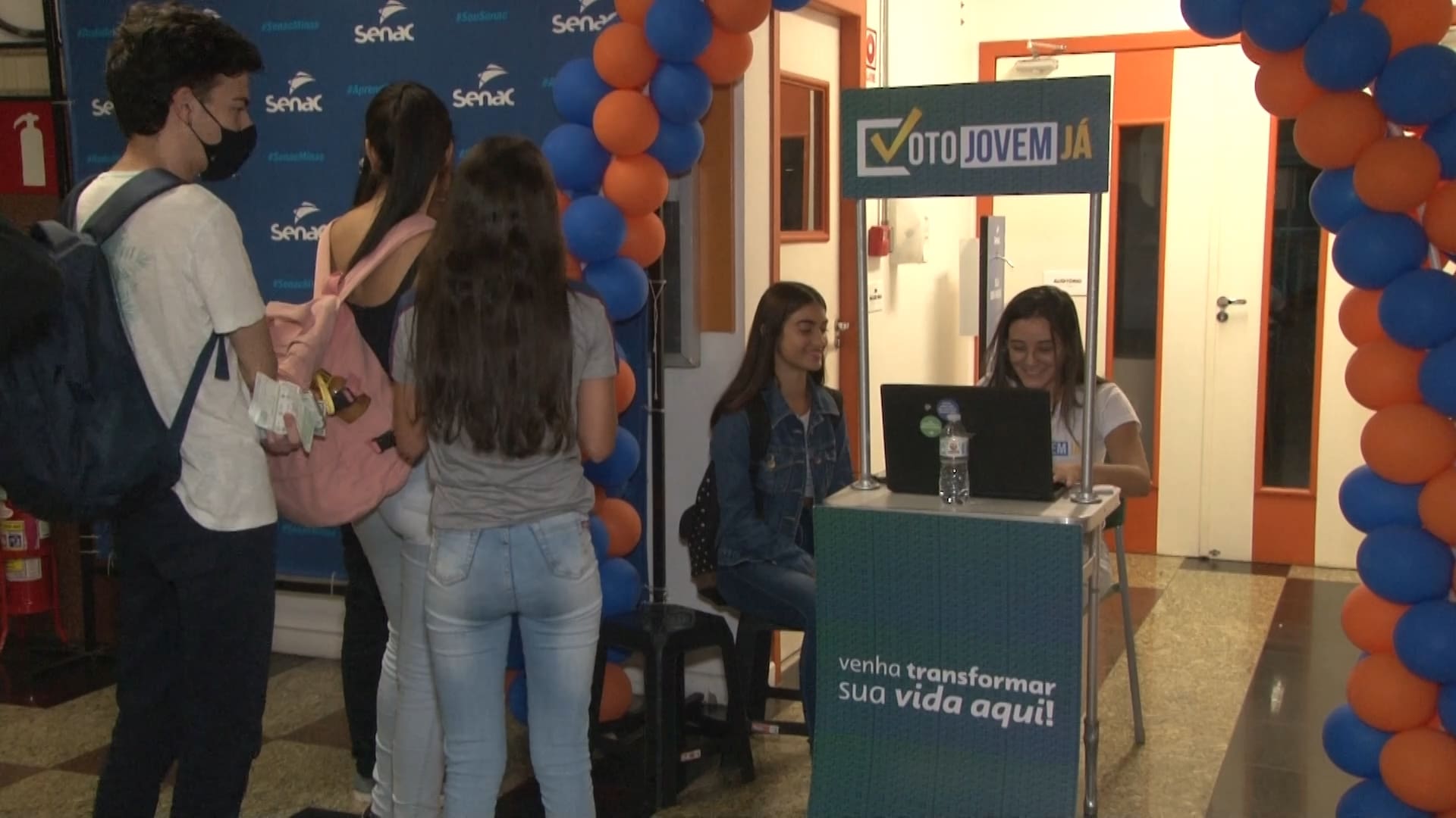 Movimento &ldquo;Voto Jovem J&aacute;&rdquo; visita escolas para emiss&atilde;o de t&iacute;tulo de eleitor