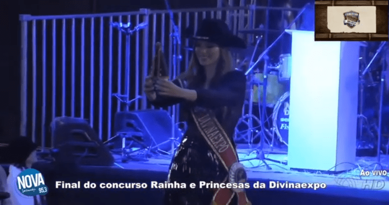Homenagens e emoção marcam final do concurso Rainha e Princesas da Divinaexpo