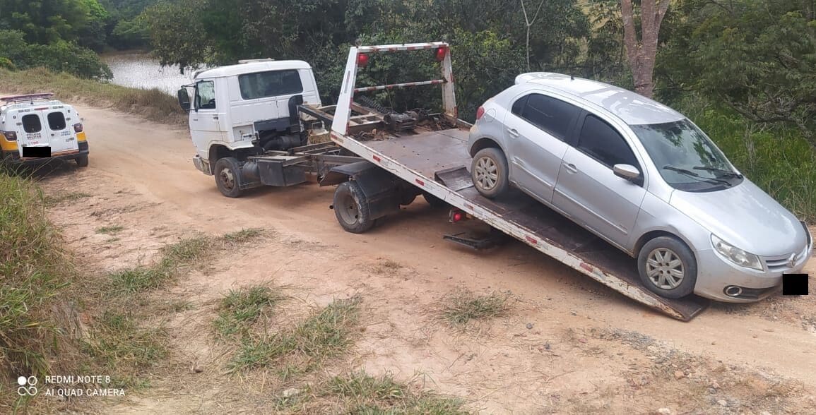Carro roubado em Divinópolis é encontrado em Nova Serrana; suspeito é preso