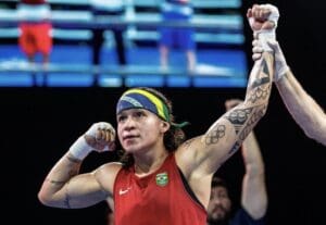 Bia Ferreira é vice-campeã mundial após derrota para norte-americana