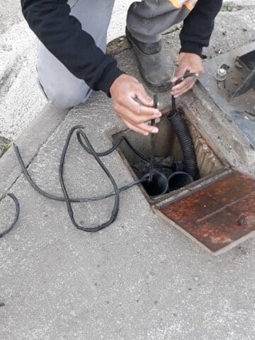 Furto de cabos deixa semáforo da avenida Governador Magalhães Pinto desligado
