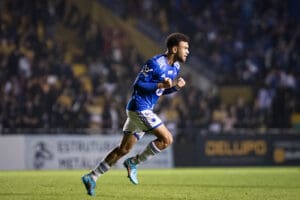 Pezzolano pede calma: &ldquo;Foi apenas mais uma importante vit&oacute;ria&rdquo;.
