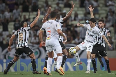 Blog do Leo Lasmar – Ataque chega na área, mas gol não sai.