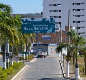 Áudio homofóbico em rede social causa revolta em Nova Serrana, Empresário fez ataques gratuitos em grupo de Whatsapp e mensagem viralizou