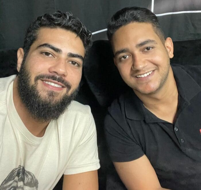 Dupla Henrique & Juliano se apresentam na DivinaExpo
