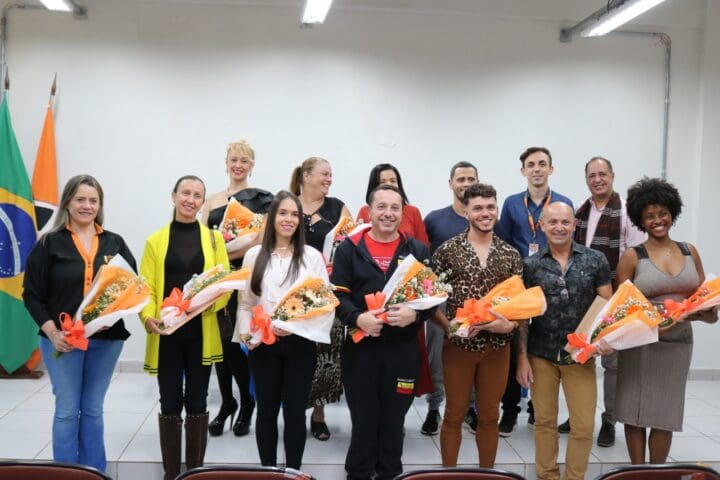 “Orgulho Divinopolitano” homenageia 10 escolas de dança