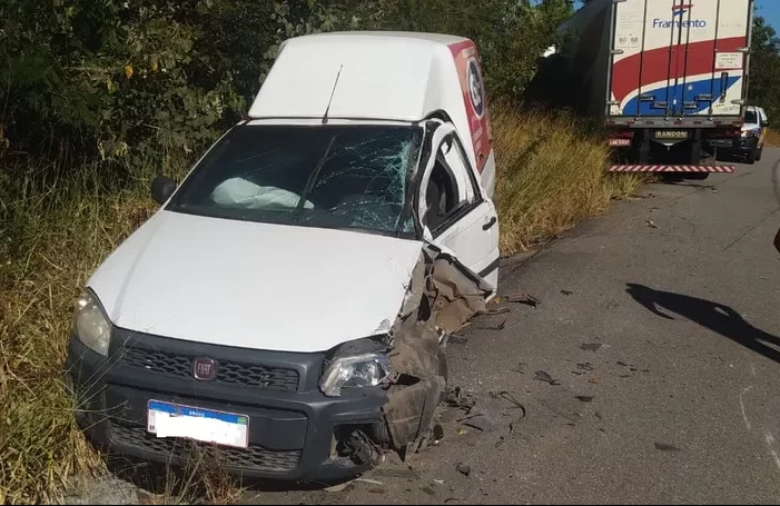Acidente deixa motorista ferido na BR-494 entre Divinópolis e Nova Serrana