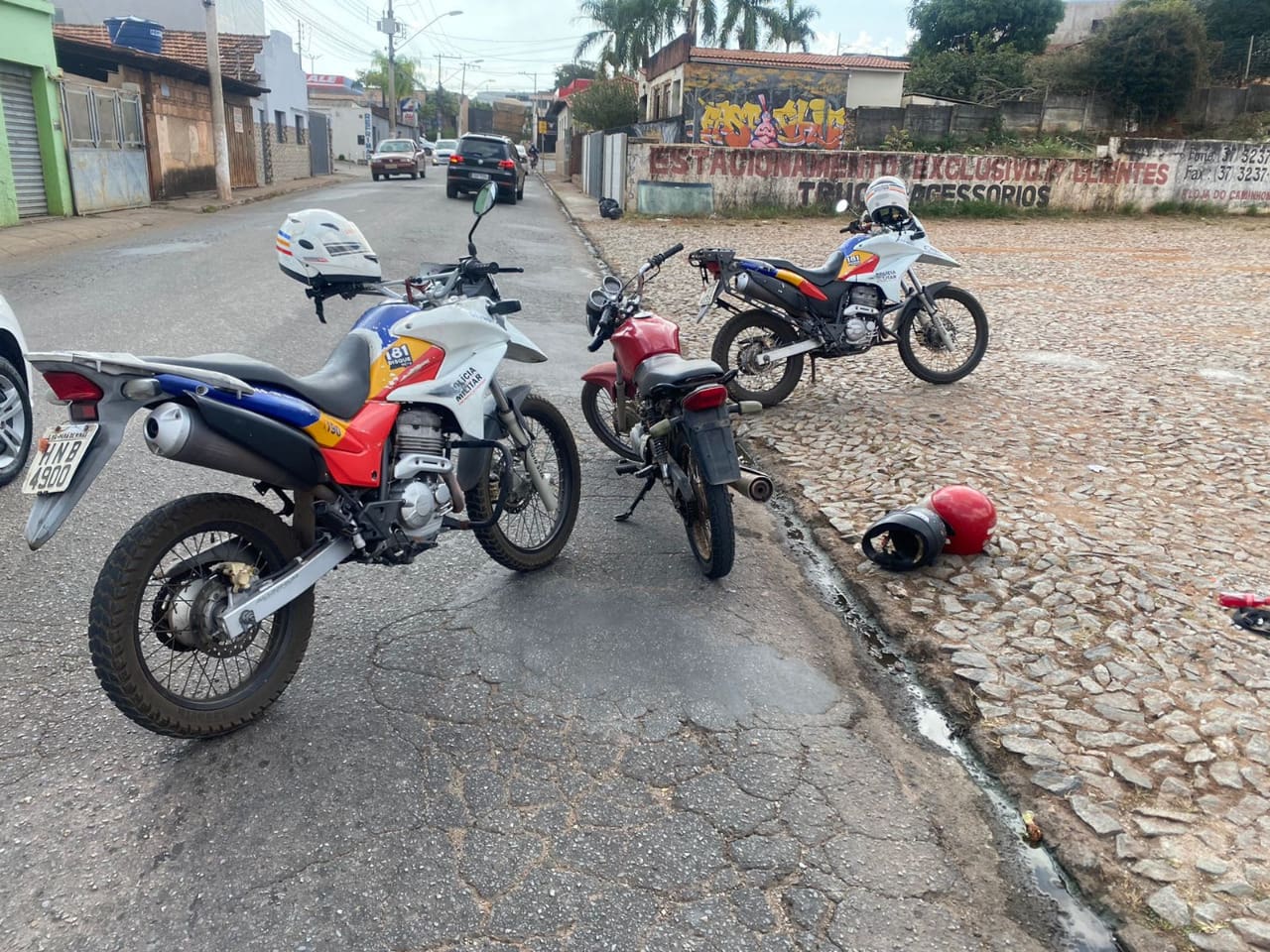 Pará de Minas: PM recupera moto furtada e apreende dois menores por receptação
