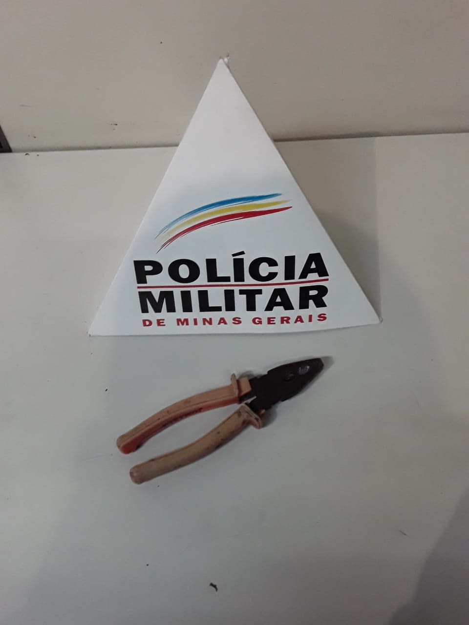 Divin&oacute;polis &ndash; Pol&iacute;cia Militar prende, em flagrante, suspeitos de furto