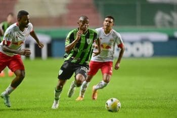 Coelho precisa da vit&oacute;ria para voltar ao G8. Bragantino x Am&eacute;rica