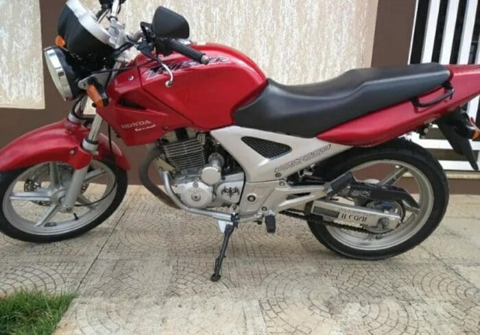 Motocicleta é furtada na área central de Divinópolis