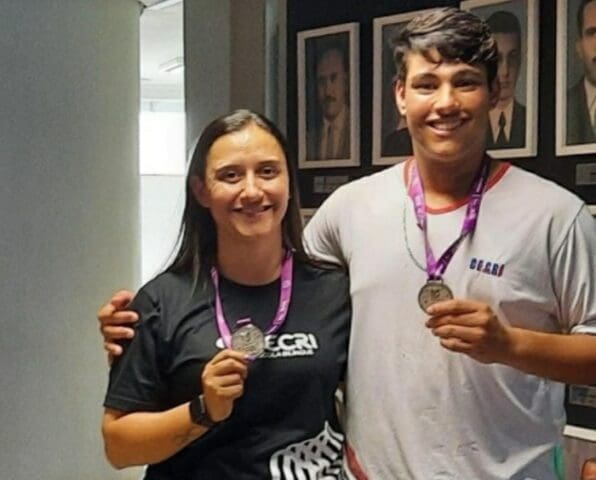 Aluno de Divinópolis conquista medalha de prata no xadrez do Jemg