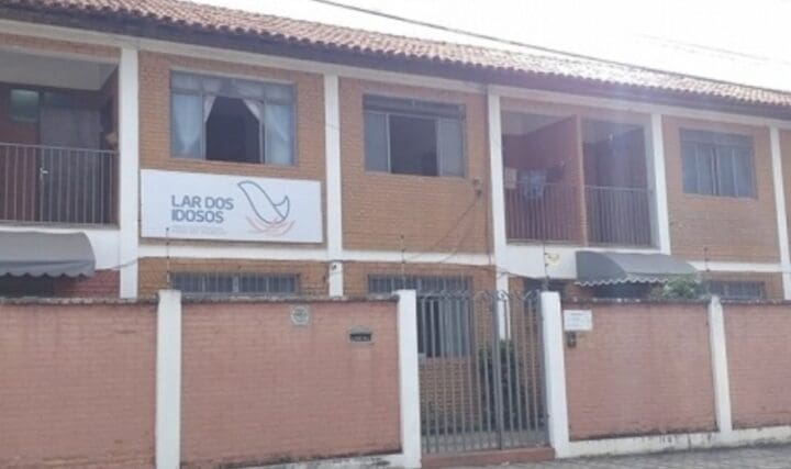Semas formaliza parceria com Lar dos Idosos