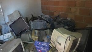 Local de descarte de eletr&ocirc;nicos j&aacute; funciona no bairro Porto Velho