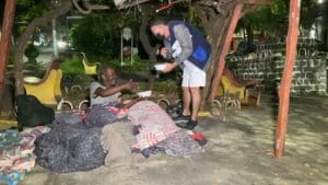 Em Busca da Dignidade: A vida prec&aacute;ria de quem mora nas ruas de Divin&oacute;polis